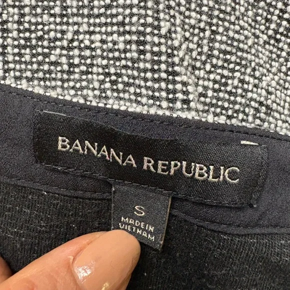 Banana Republic Soft Bouclé Grey Gray Pleated Bell-Sleeve Top S - Picture 3 of 3